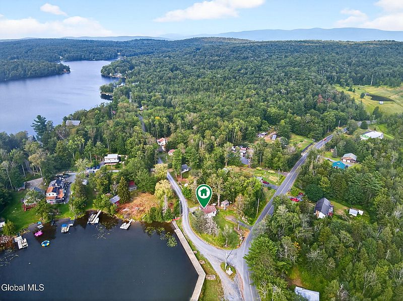 3rd image of 432 Dyken Pond Road