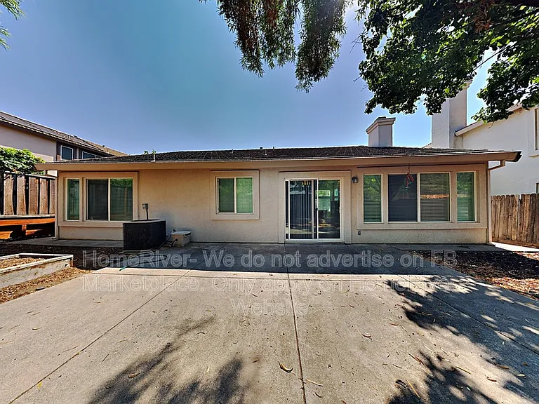 593 Fisher Cir — Photo 22