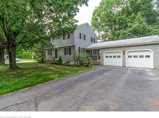 15 Crestview Dr, Portland, ME 04103