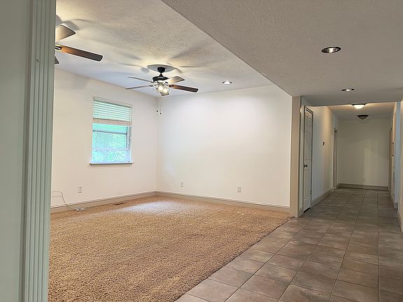 2nd image of 136 Waters Rd