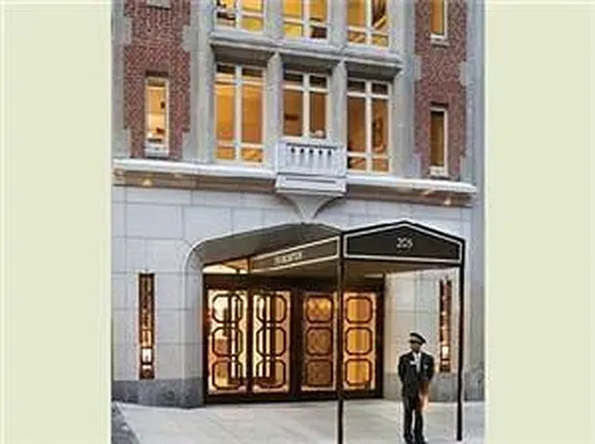 Rented by New York Residence | media 5