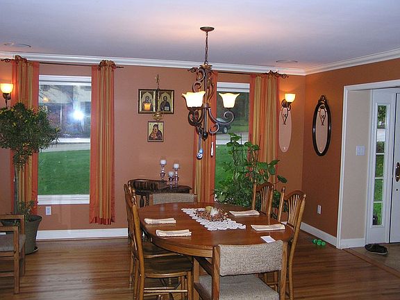 Dining room 1