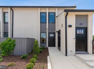 19520 Village Walk Dr UNIT 3-101, Montgomery Village, MD 20886