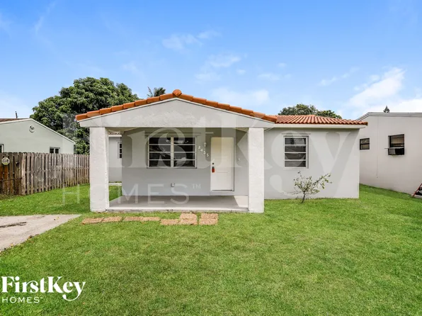 2435 Liberty St, Hollywood, FL 33020