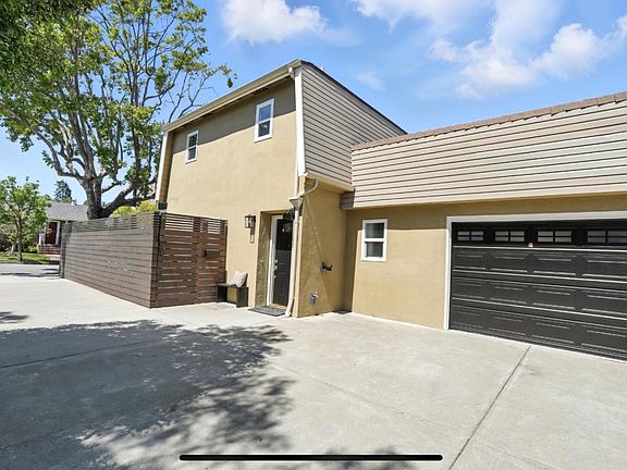 2nd image of 944 Laguna Ave