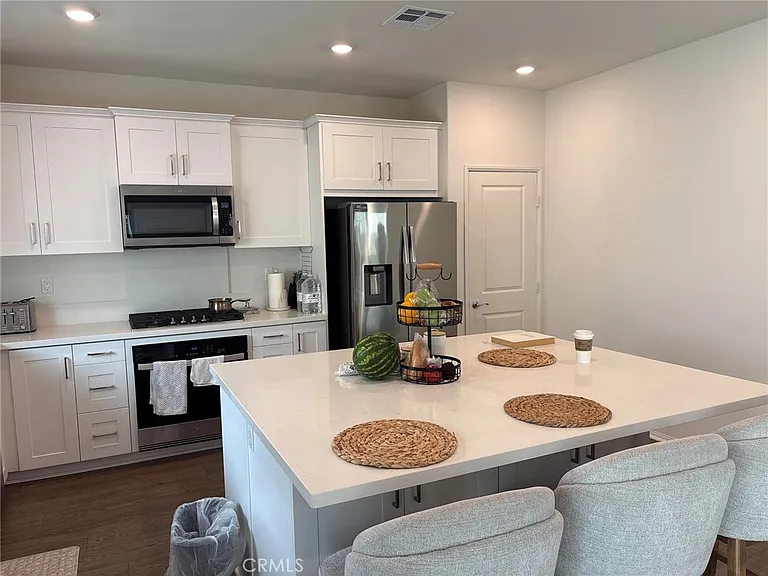 27548 Luna Ave — Photo 6