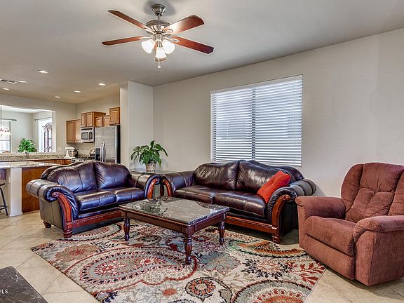 4th image of 4055 E Bellerive Dr