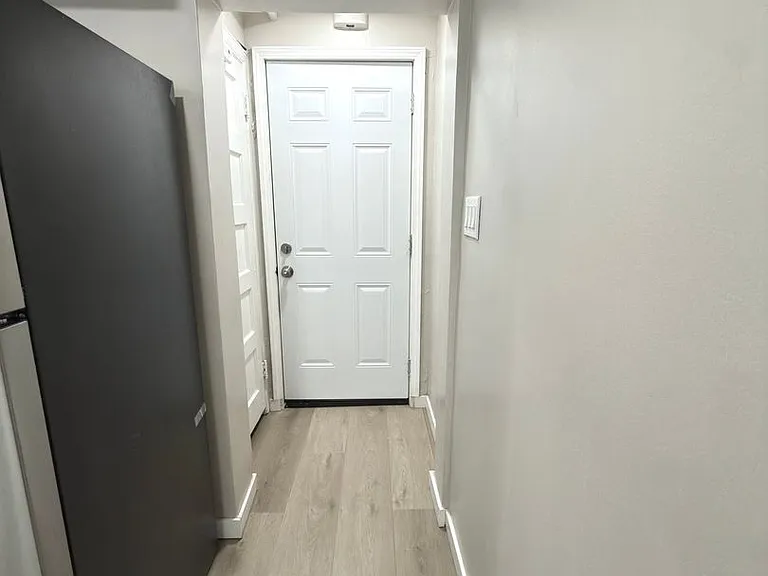638 Greenwood Ave — Photo 2
