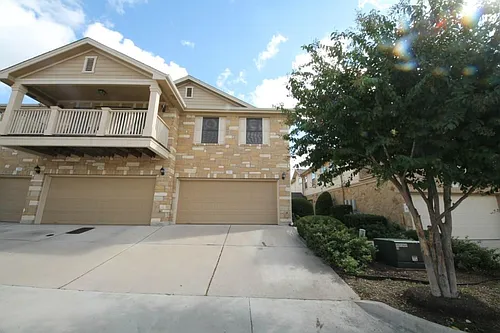16100 Great Oaks Dr Photo 1