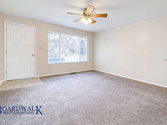 5th image of 191 N Pinehurst Ave #193
