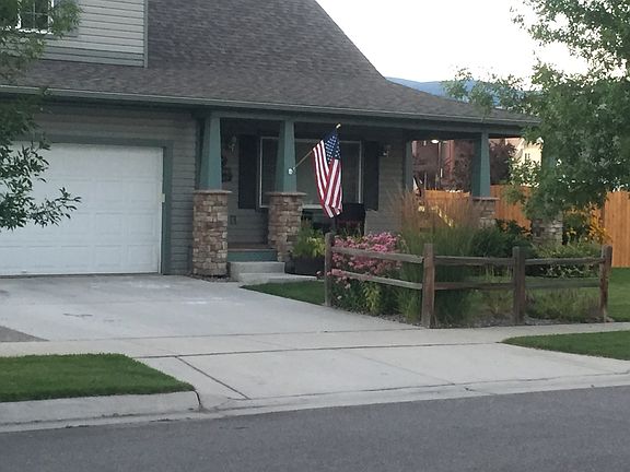 2nd image of 3904 Chelsea Dr