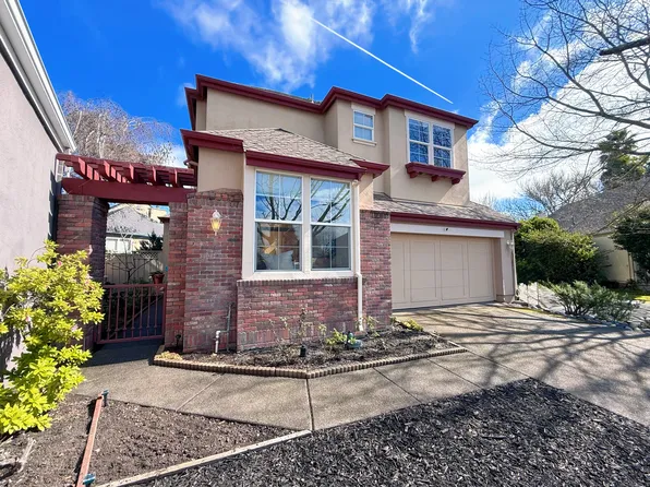 1878 Adobe Creek Dr, Petaluma, CA 94954