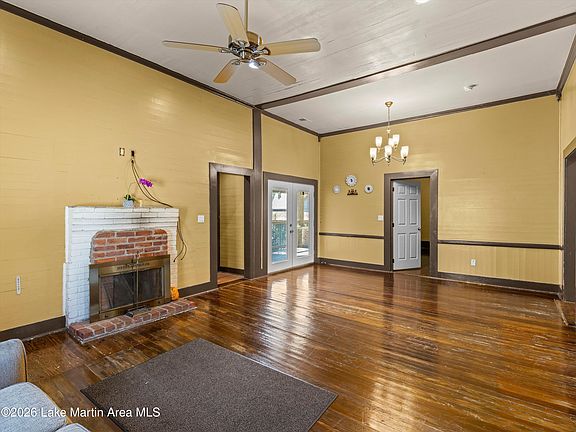 4th image of 1288 Main St