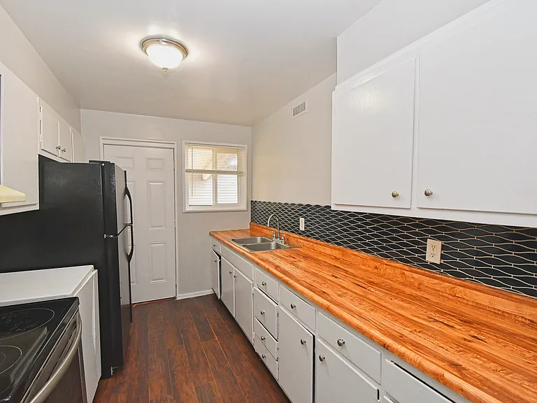 12203 Green Mountain St — Photo 5
