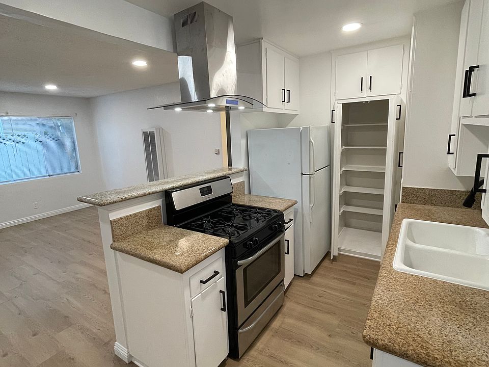kitchen unit 1