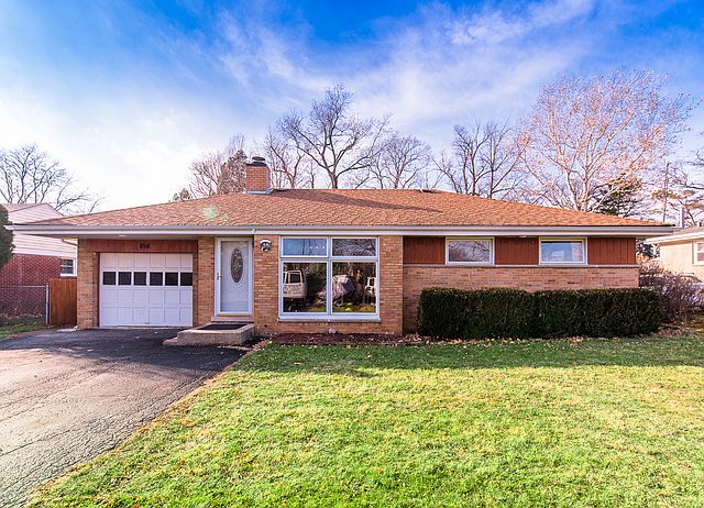 1st image of 894 Parkview Ln