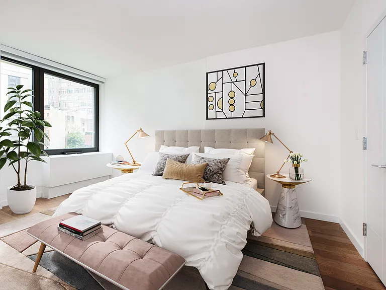 411 W 35th St #5T — Photo 5