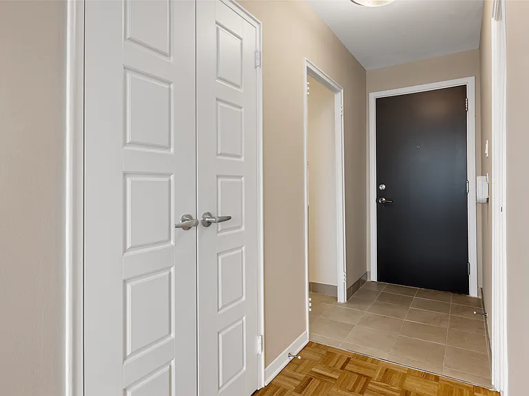 111 Wurtemburg St — Photo 17