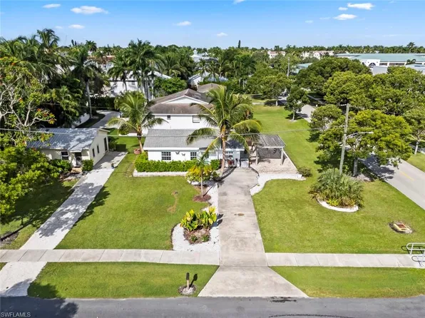 560 9th AVE S, NAPLES, FL 34102