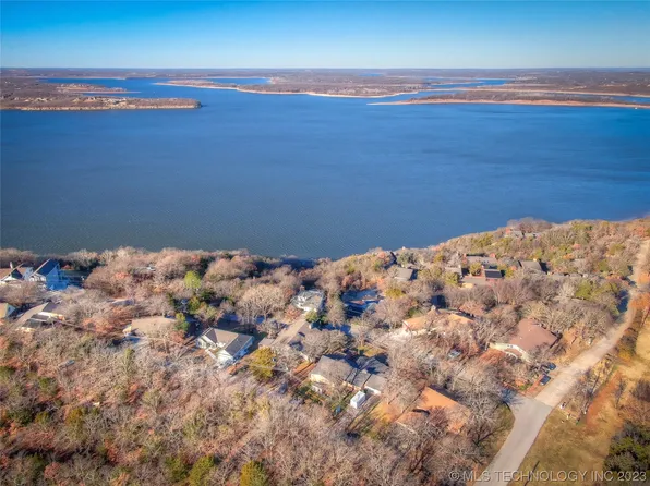 4 Lookout Ln, Sand Springs, OK 74063