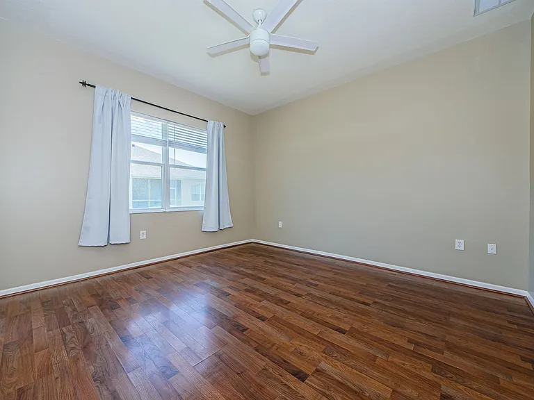 2527 Stanhope Dr — Photo 10