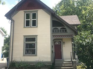 825 Scott Ave, Oshkosh, WI 54901