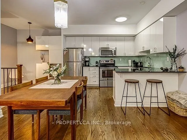 15 Sousa Mendes St #702 — Photo 9