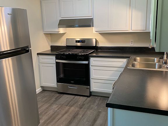 Newly remodeled kitchen with new Whirlpool appliances