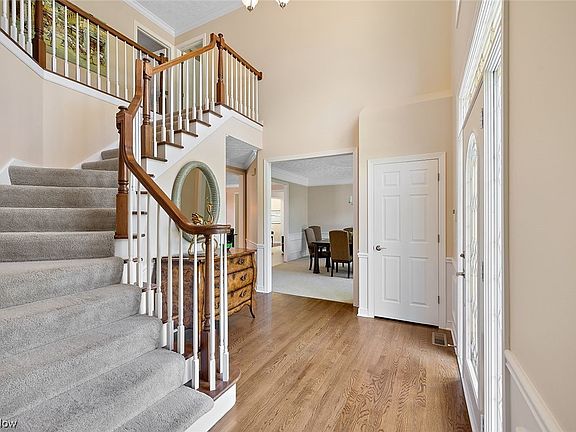 3rd image of 6189 Wessington Dr