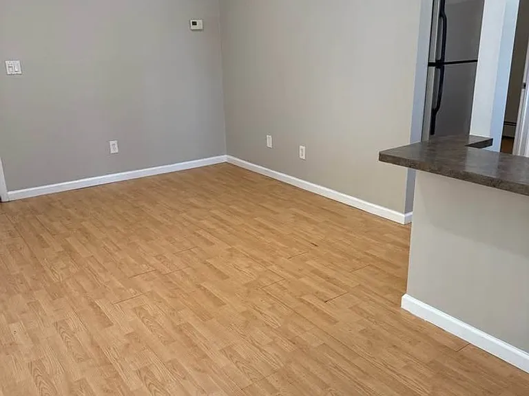 122 N Lafayette Ave — Photo 11