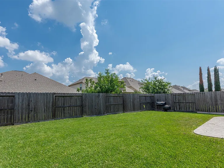 19826 Summit Crest Ct — Photo 28