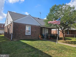 2110 Rhawn St, Philadelphia, PA 19152