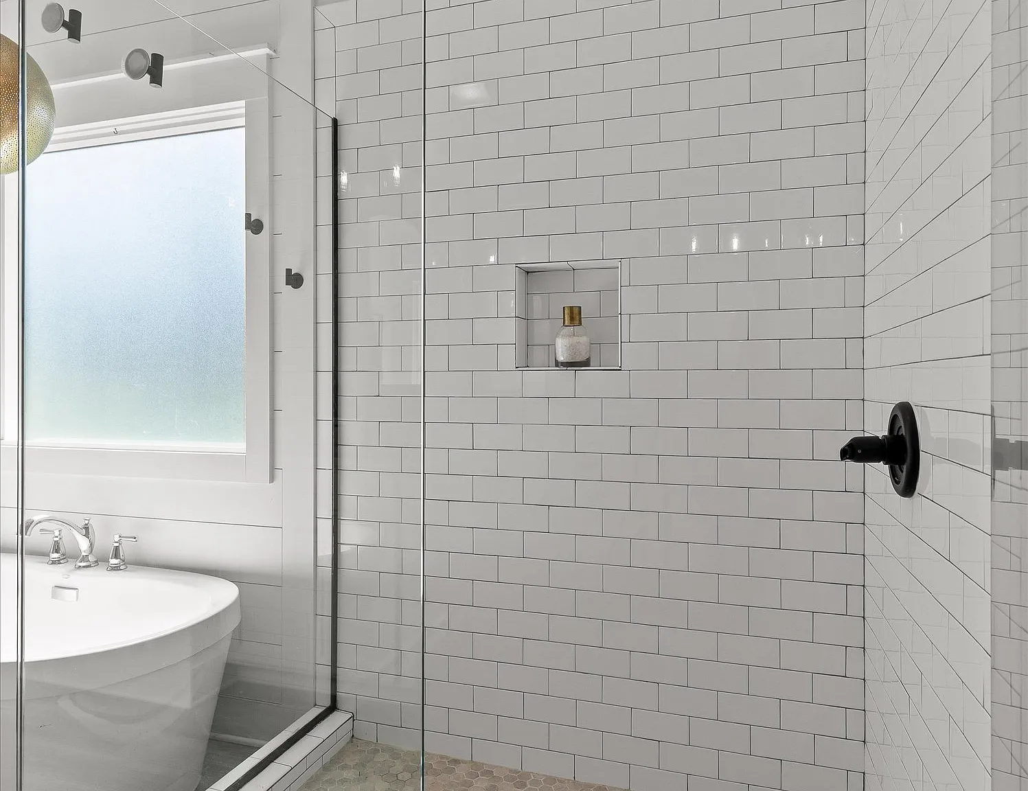 7705 Evan Way — Photo 2