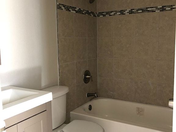 4th image of 410 Donnell Dr APT B