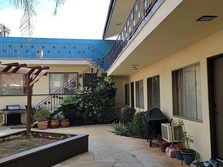 8740 Topanga Canyon Blvd #6 — Photo 7