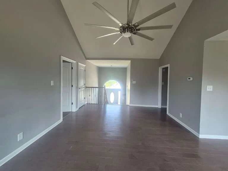 1351 Freedom Dr — Photo 6