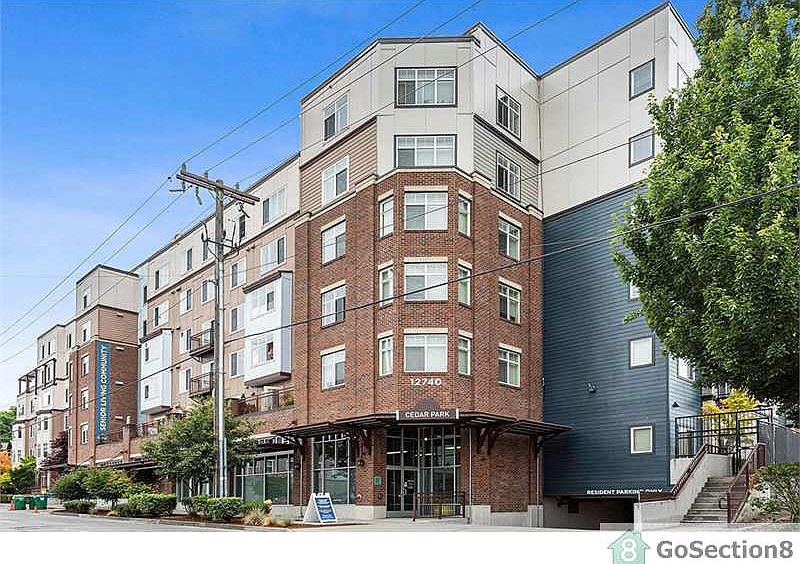 1st image of 12740 30th Ave NE #515