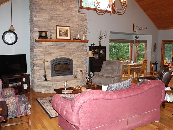 5th image of 221 Marion County #8083