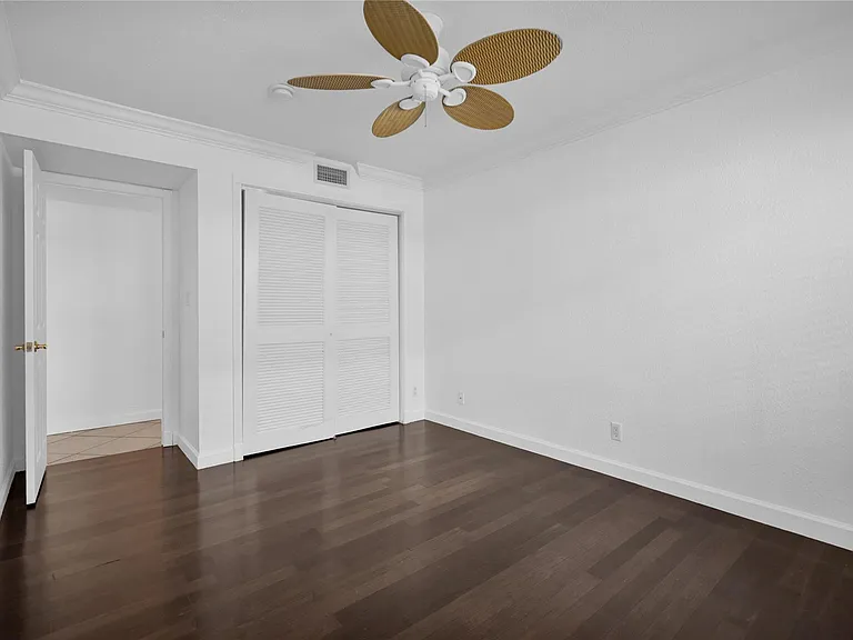 1515 E Broward Blvd #126 — Photo 17