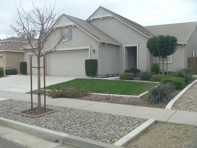 331 Carly Anne Dr photo 1