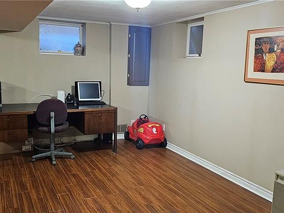 5th image of 71 Margate Ave