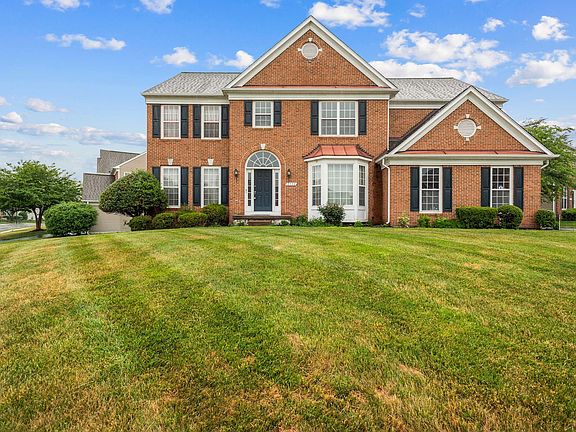 2nd image of 2388 Dakota Lakes Dr