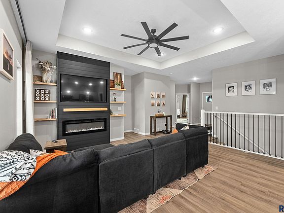 4th image of 102 Atlantic Cir