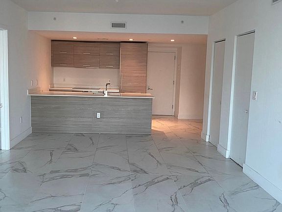 4th image of 1300 S Miami Ave #3702