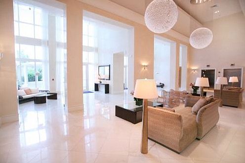 2nd image of 100 S Pointe Dr APT 507