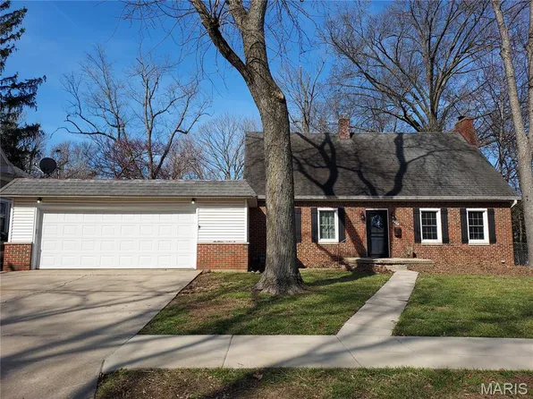 839 N Elm St, Greenville, IL 62246