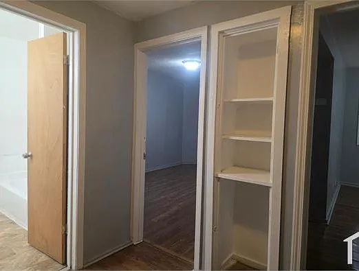 3 bed, $1,200 — Photo 2