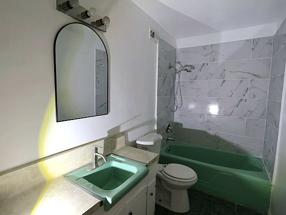 5th image of 3053 W Coolidge Ave APT 2