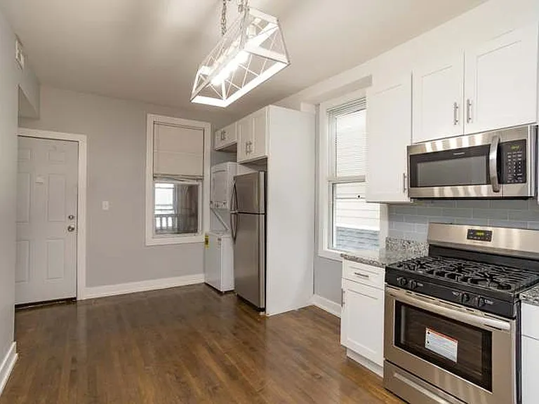 2657 N Ridgeway Ave #3 — Photo 5