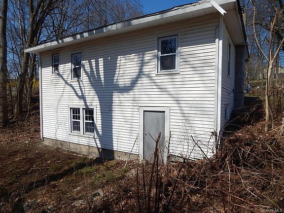 2nd image of 207 Brookline Ave